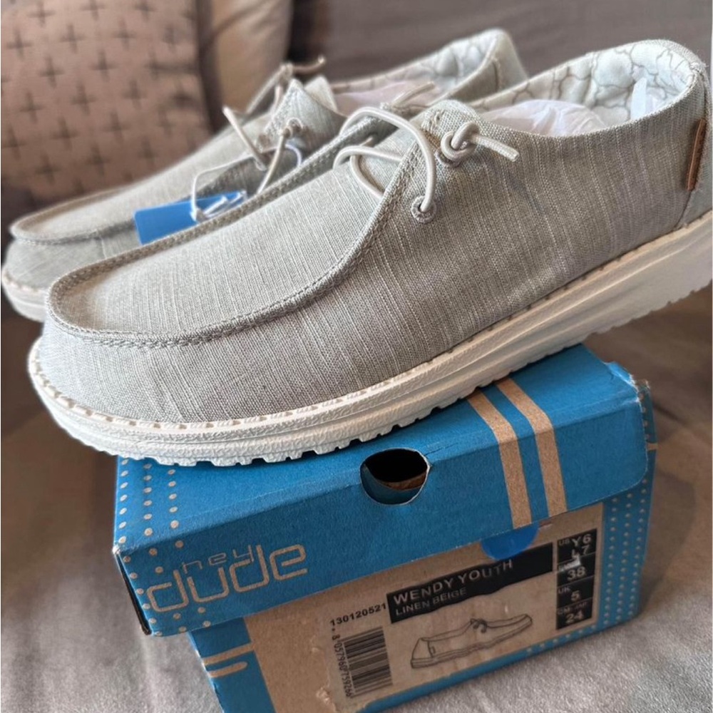 Hey Dude Wendy youth linen gray slip on shoes
